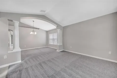 6337 Bridgecrest Drive Lithia FL 33547