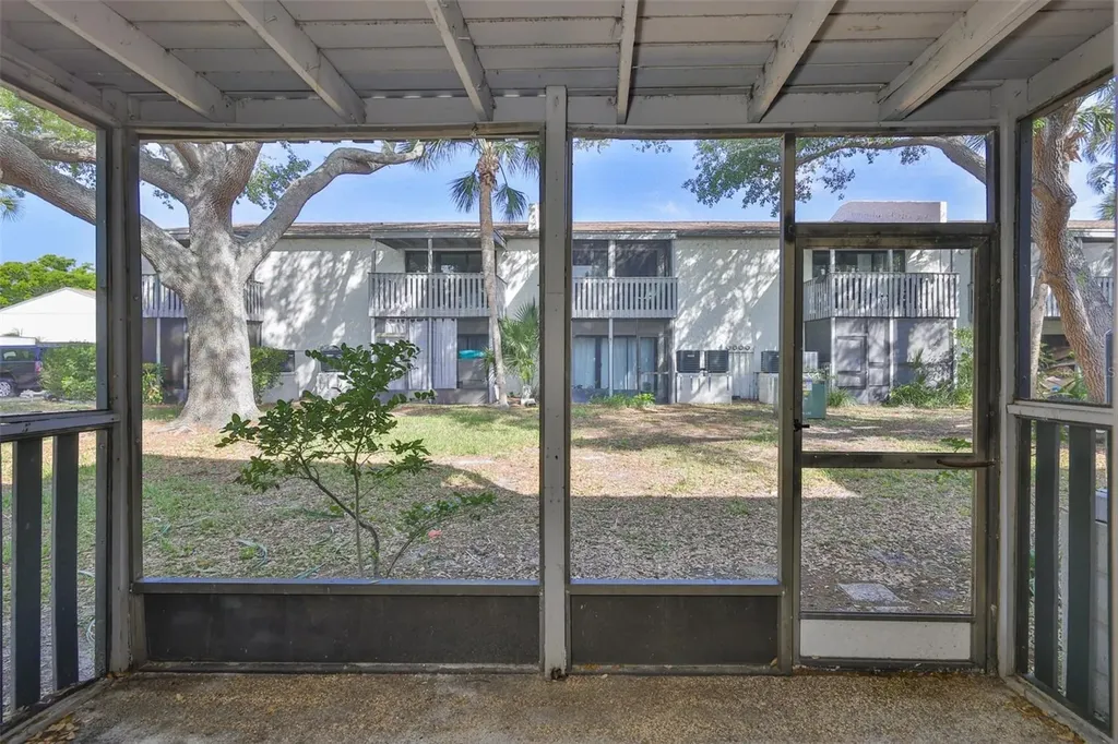 11502 7th Lane N St Petersburg FL 33716