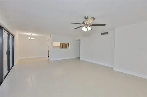 11502 7th Lane N St Petersburg FL 33716