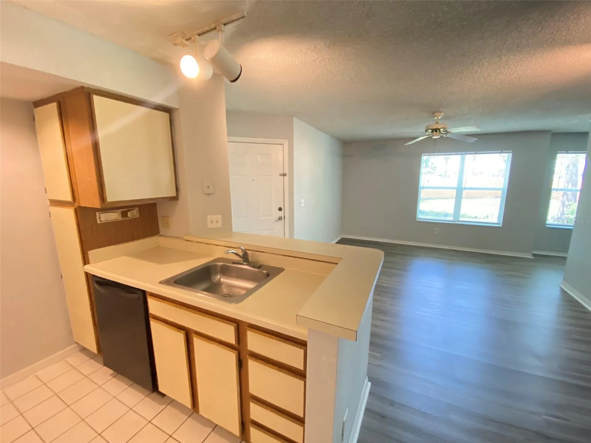 5701 Gatlin Avenue Orlando FL 32822