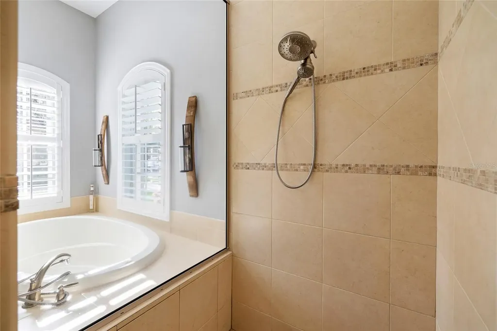 16109 Ternglade Drive Lithia FL 33547