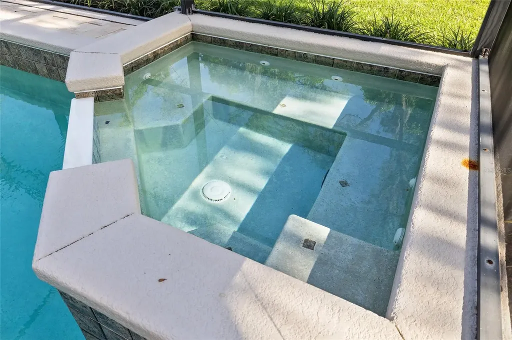 16109 Ternglade Drive Lithia FL 33547