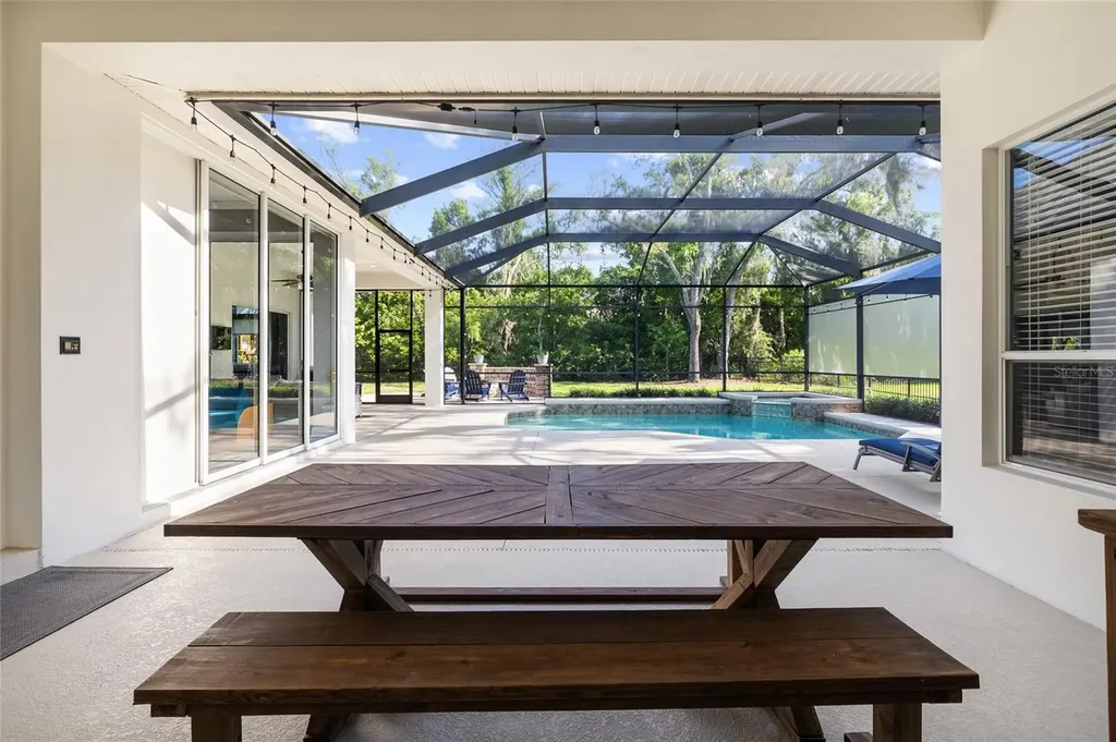 16109 Ternglade Drive Lithia FL 33547