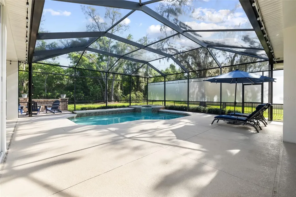 16109 Ternglade Drive Lithia FL 33547