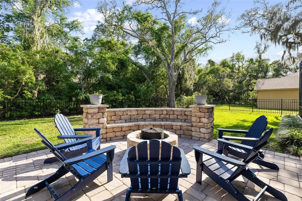16109 Ternglade Drive Lithia FL 33547