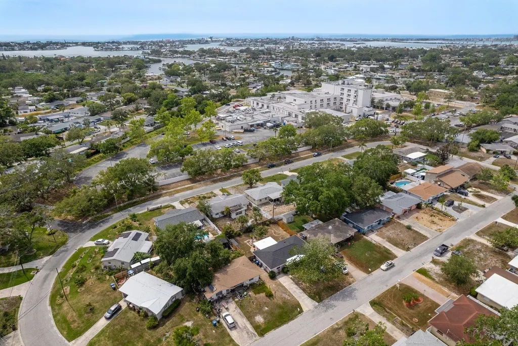 2153 Pocahontas Drive Largo FL 33774