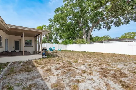 2153 Pocahontas Drive Largo FL 33774
