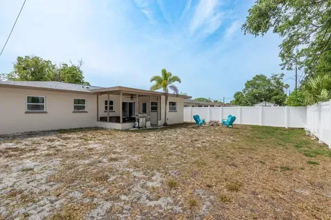 2153 Pocahontas Drive Largo FL 33774
