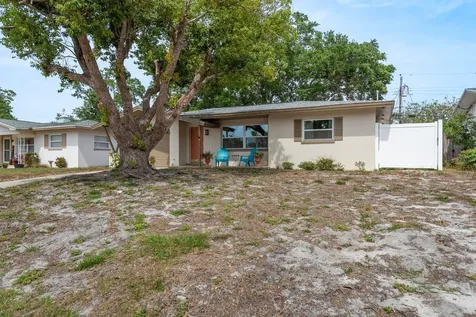 2153 Pocahontas Drive Largo FL 33774
