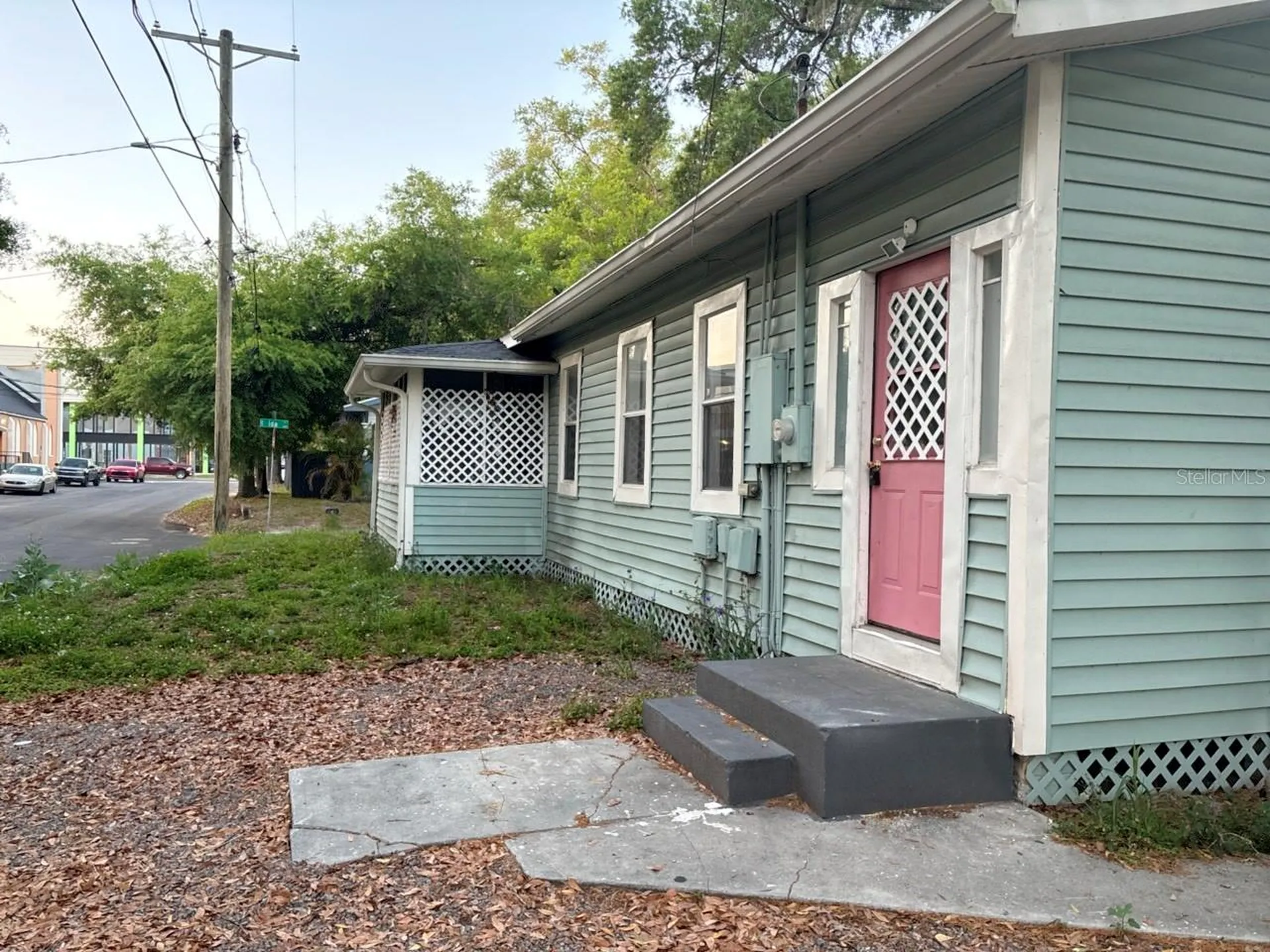 922 E Ida Street Tampa FL 33603