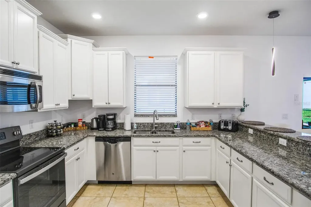 1452 Rolling Fairway Drive Davenport FL 33896