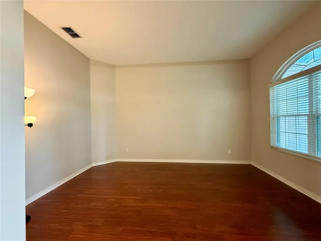 10237 Facet Court Orlando FL 32836