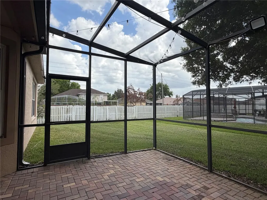 10237 Facet Court Orlando FL 32836