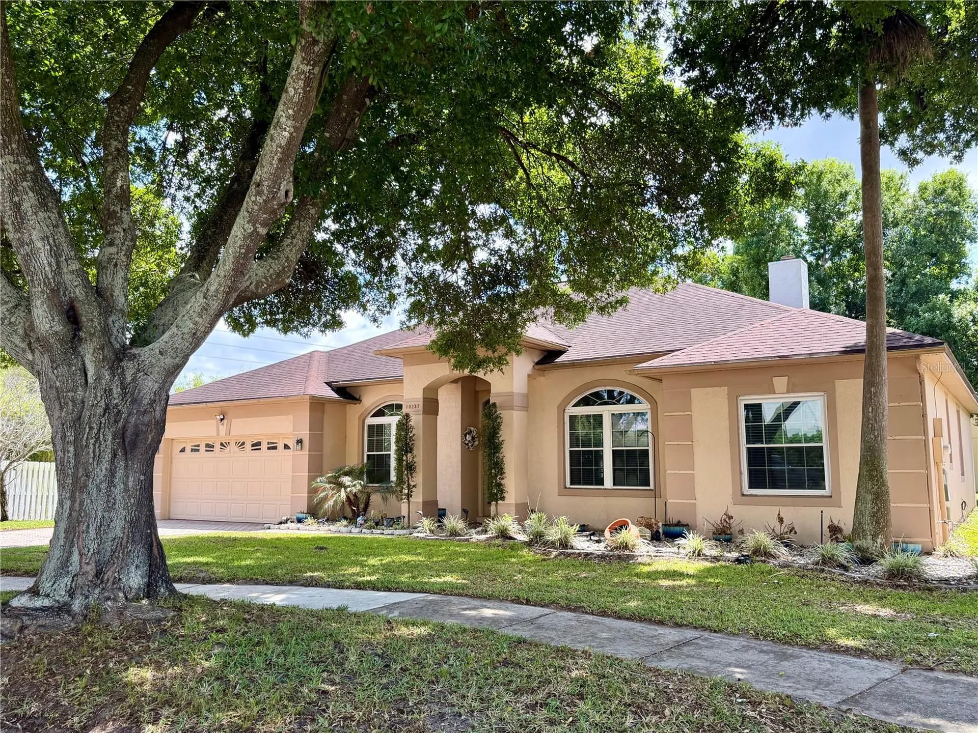 10237 Facet Court Orlando FL 32836