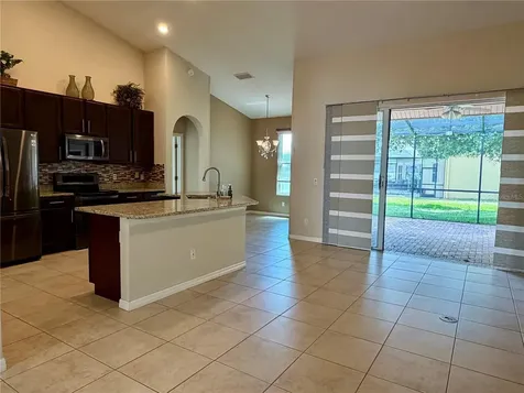 10237 Facet Court Orlando FL 32836