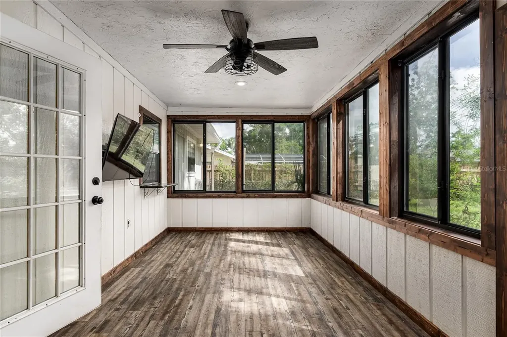 5012 Woodlawn Circle W Palmetto FL 34221