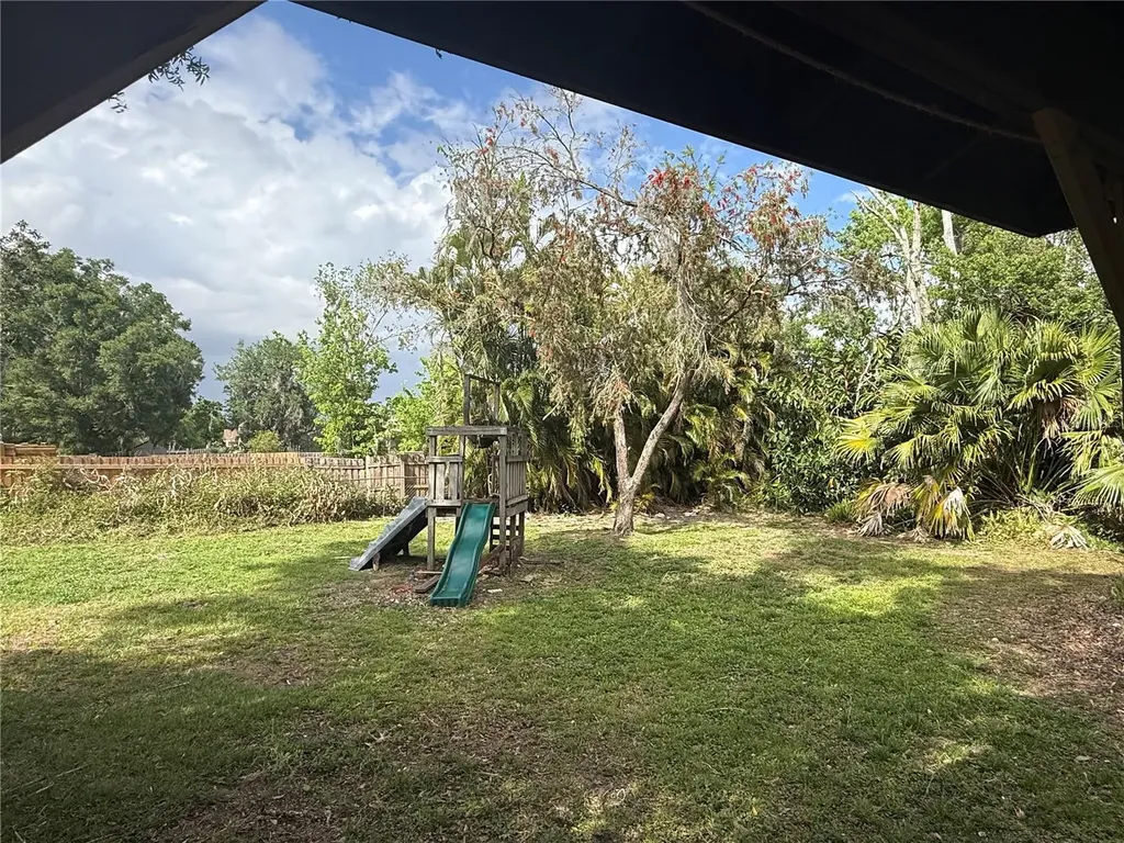 5012 Woodlawn Circle W Palmetto FL 34221