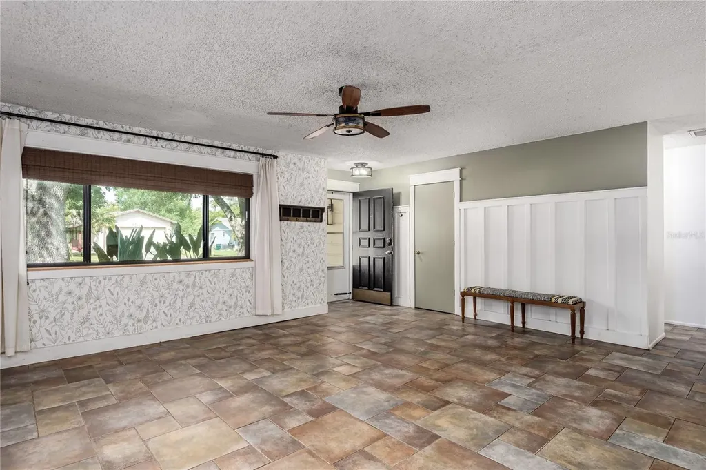 5012 Woodlawn Circle W Palmetto FL 34221