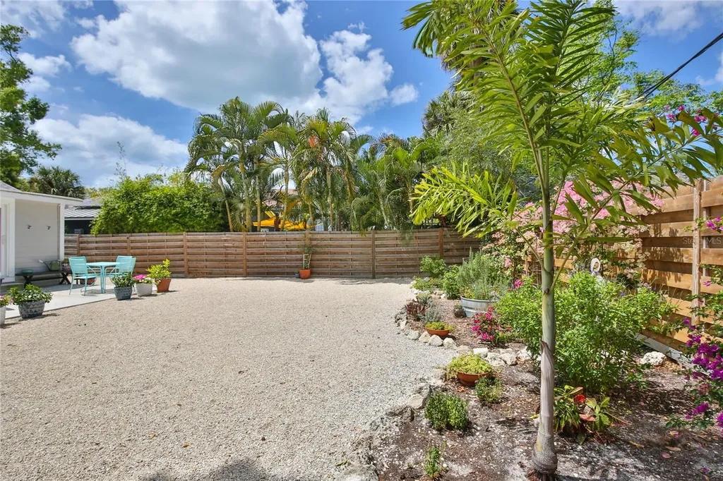 1681 8th Street Sarasota FL 34236