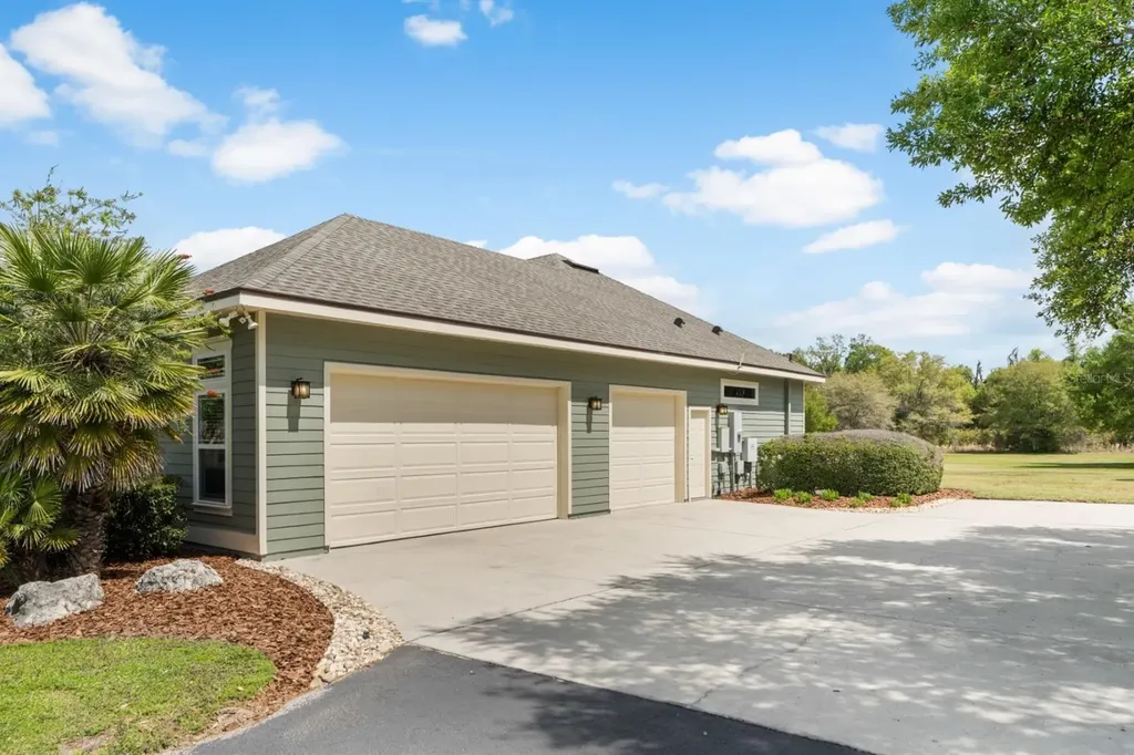 1751 SW 188th Street Newberry FL 32669