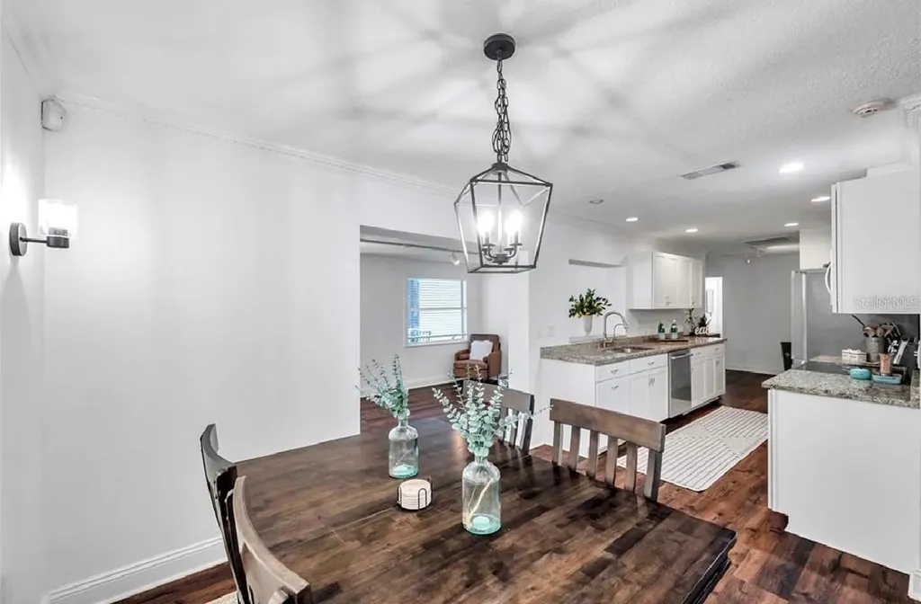 2873 Sarah Drive Clearwater FL 33759