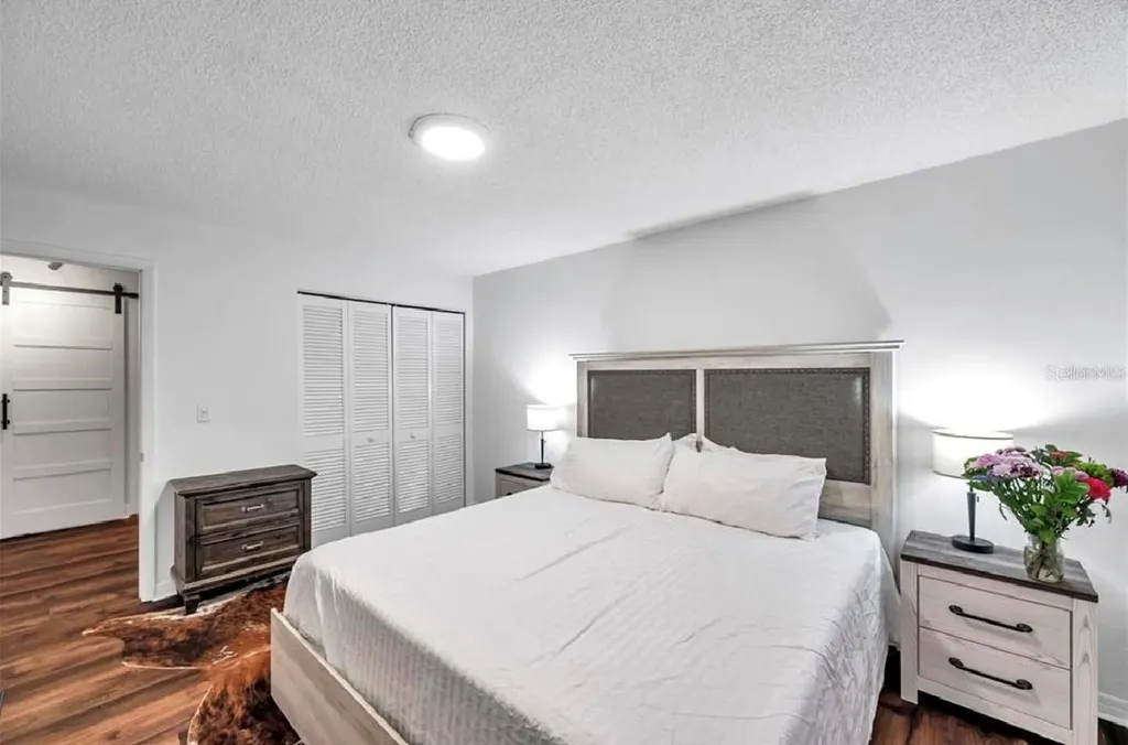 2873 Sarah Drive Clearwater FL 33759