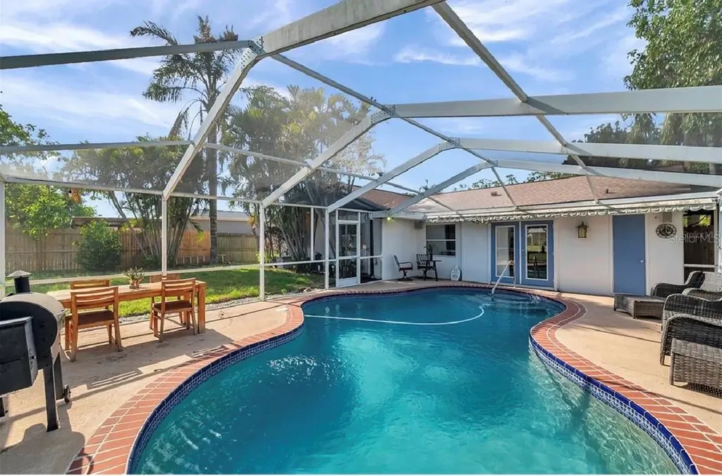 2873 Sarah Drive Clearwater FL 33759