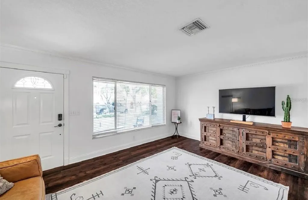 2873 Sarah Drive Clearwater FL 33759