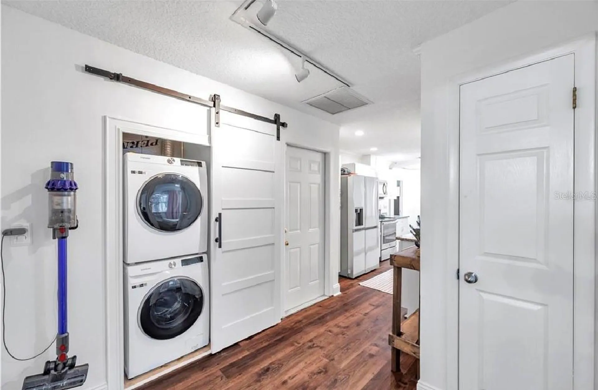 2873 Sarah Drive Clearwater FL 33759