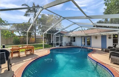 2873 Sarah Drive Clearwater FL 33759