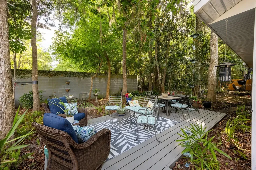 5027 SW 9th Lane Gainesville FL 32607