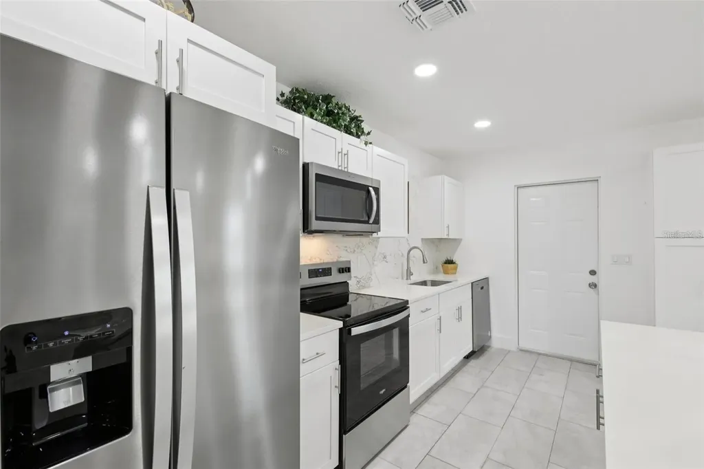 3530 Goodrich Avenue Sarasota FL 34234