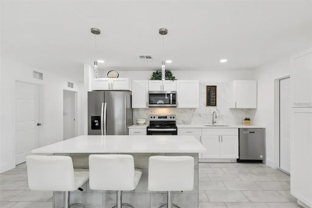 3530 Goodrich Avenue Sarasota FL 34234