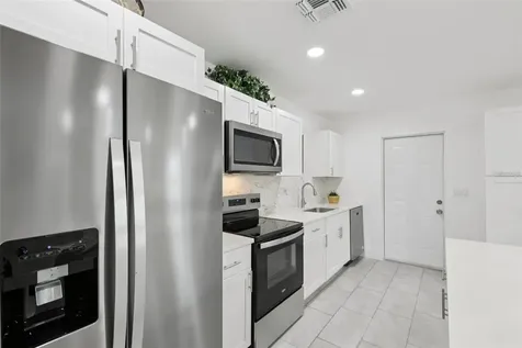 3530 Goodrich Avenue Sarasota FL 34234