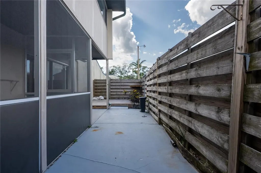 6860 Whitman Court Sarasota FL 34243