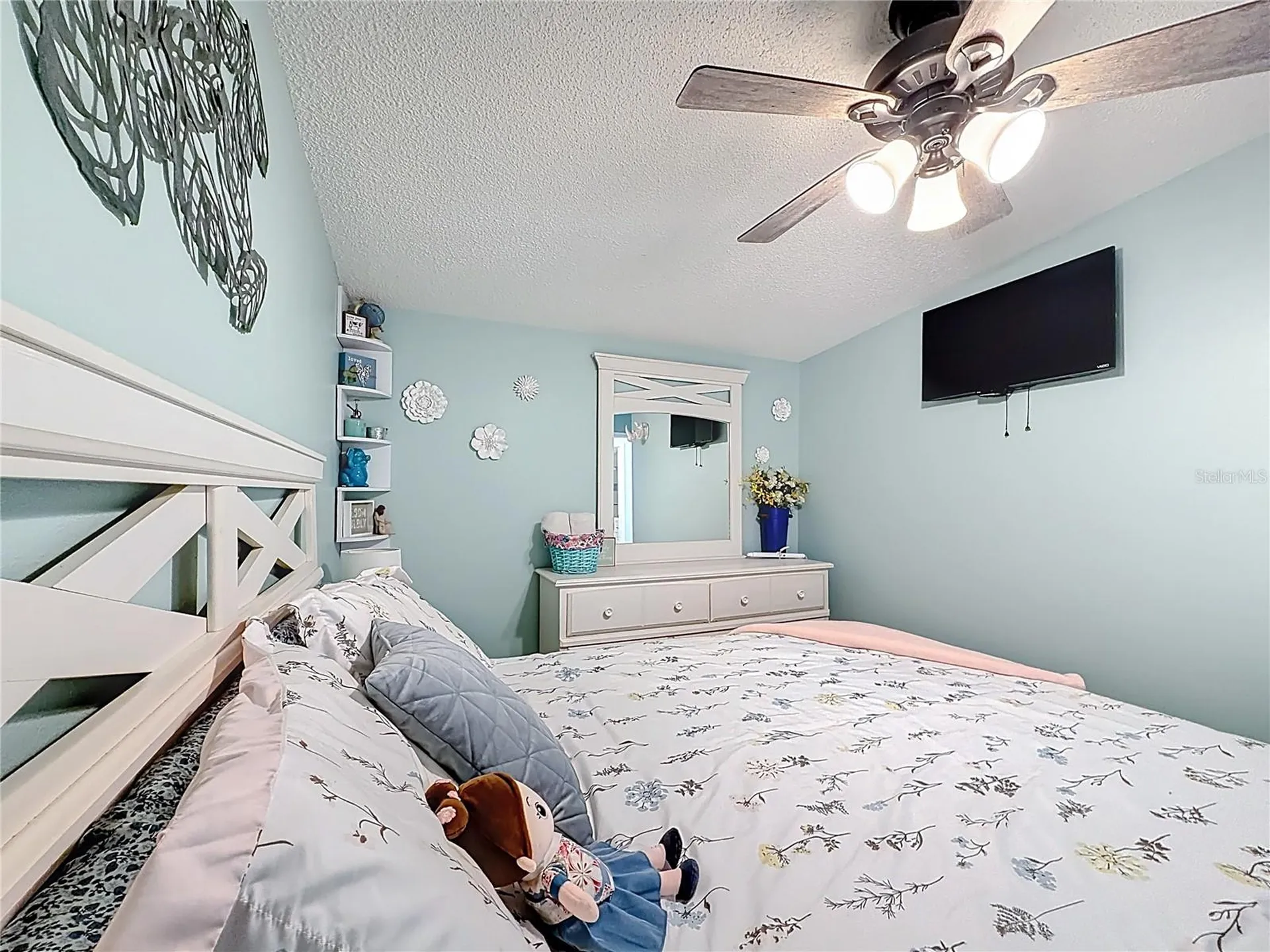 111 Mark Avenue Lady Lake FL 32159