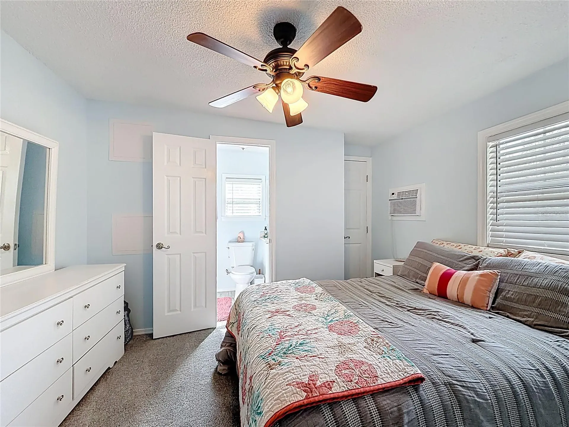 111 Mark Avenue Lady Lake FL 32159