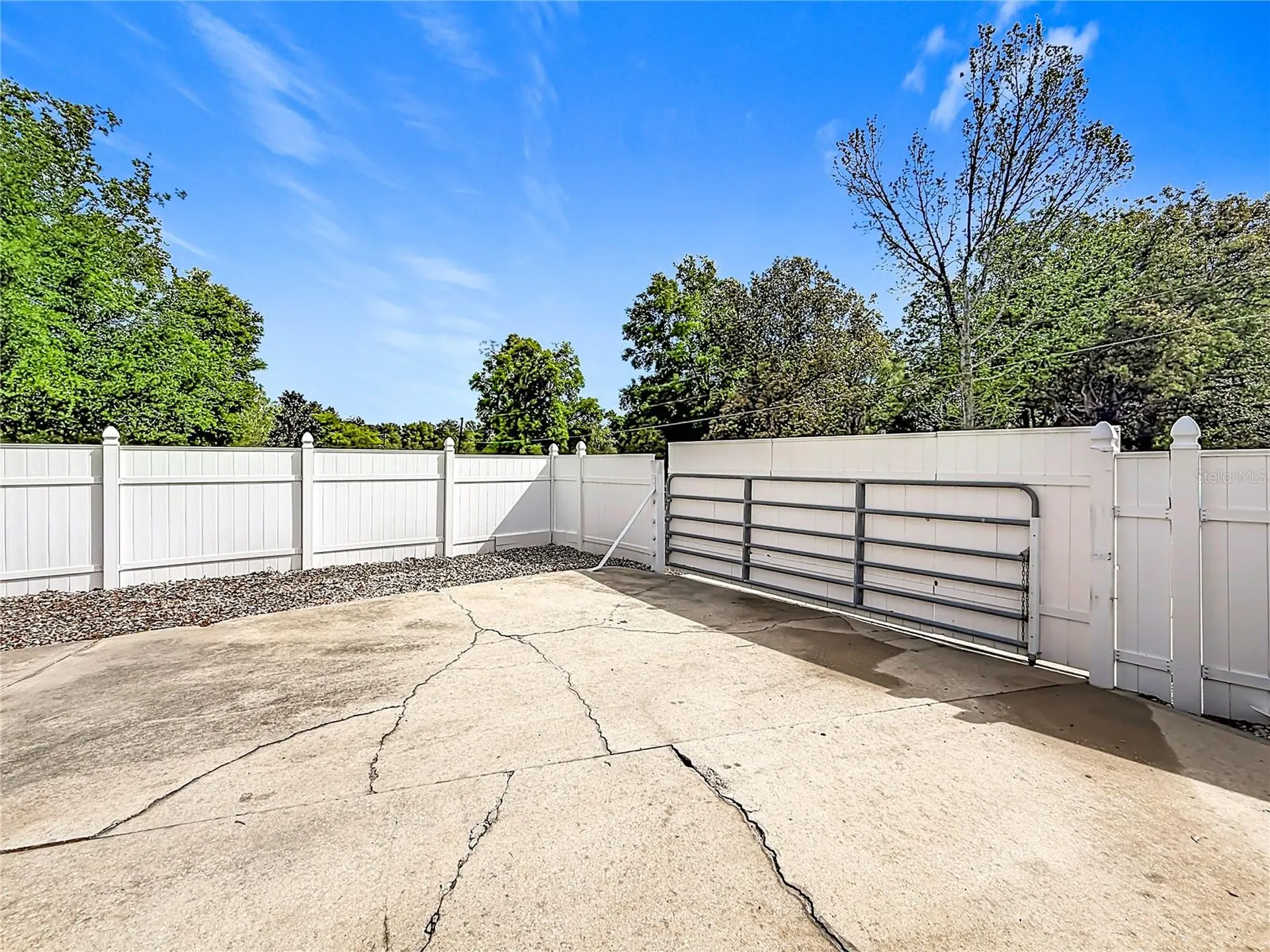 111 Mark Avenue Lady Lake FL 32159