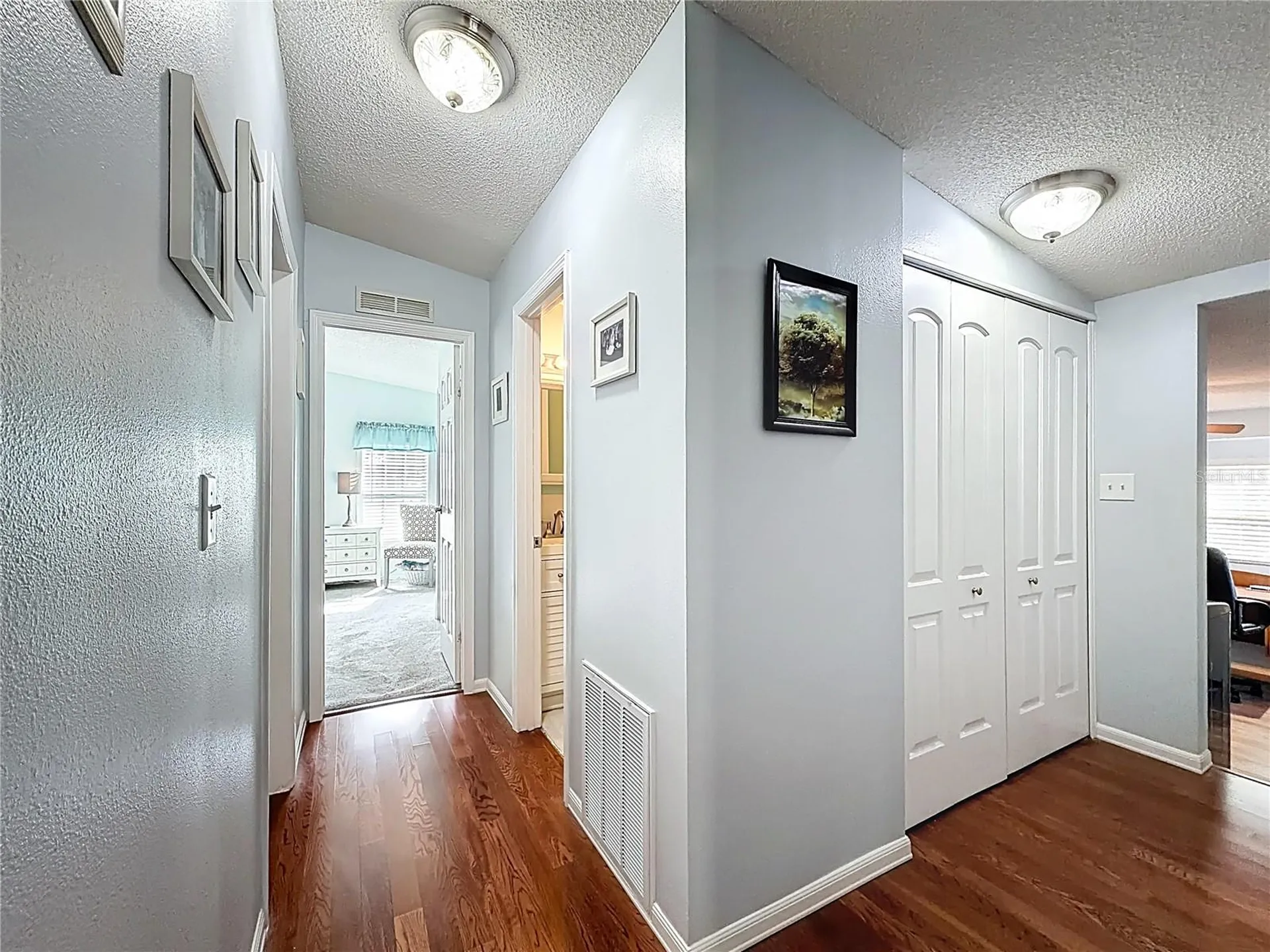 111 Mark Avenue Lady Lake FL 32159