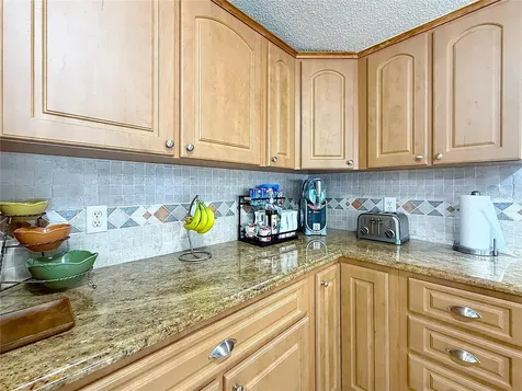 111 Mark Avenue Lady Lake FL 32159
