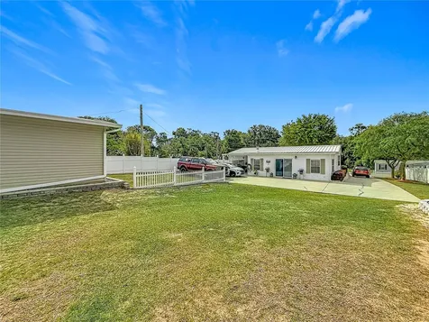 111 Mark Avenue Lady Lake FL 32159