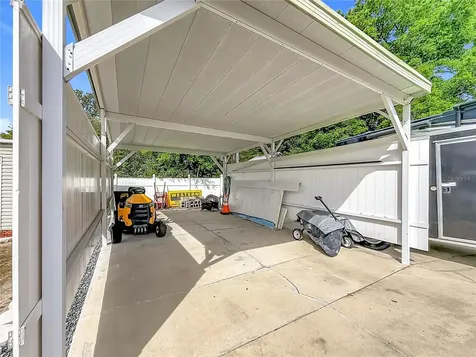111 Mark Avenue Lady Lake FL 32159
