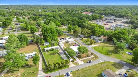 111 Mark Avenue Lady Lake FL 32159
