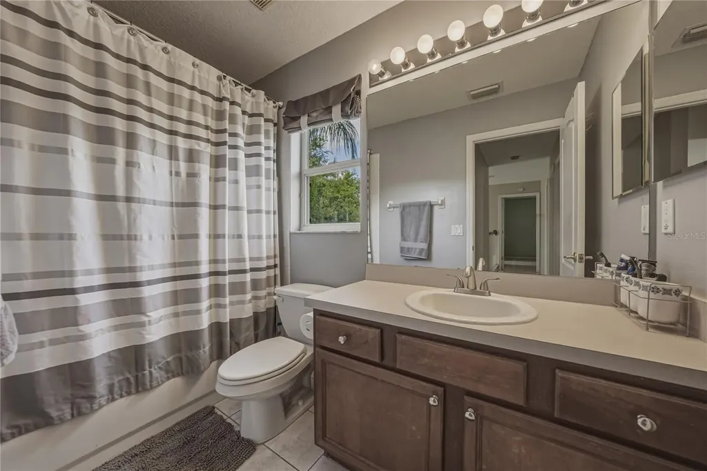 5104 Whispering Leaf Trail Valrico FL 33596