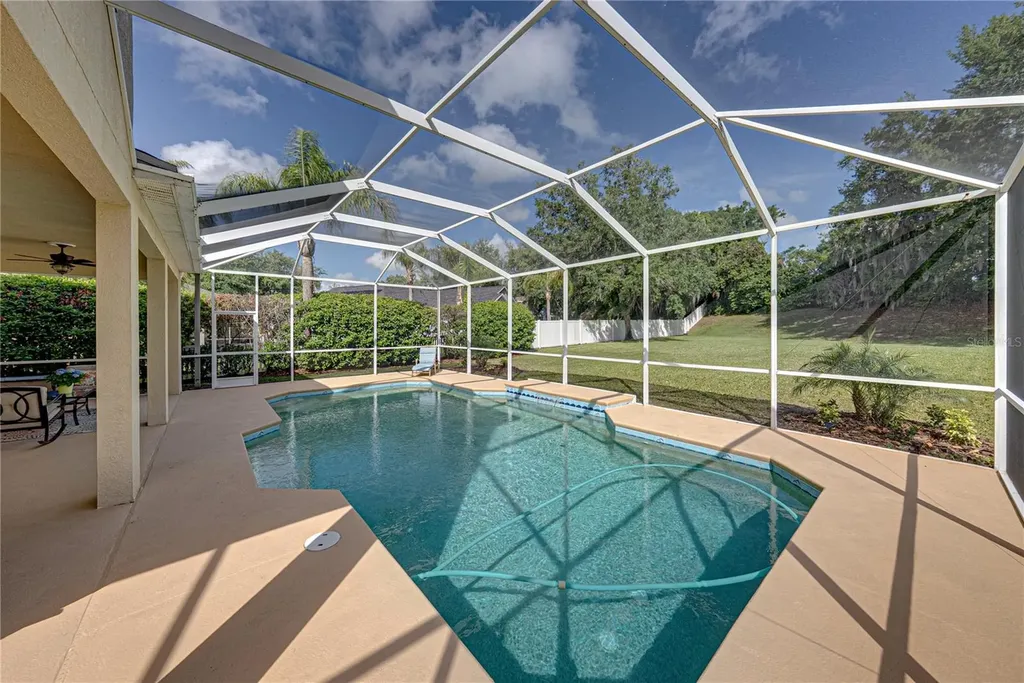 5104 Whispering Leaf Trail Valrico FL 33596