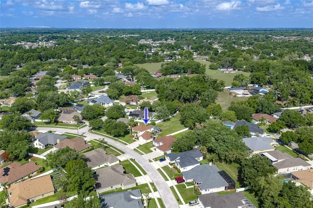 5104 Whispering Leaf Trail Valrico FL 33596