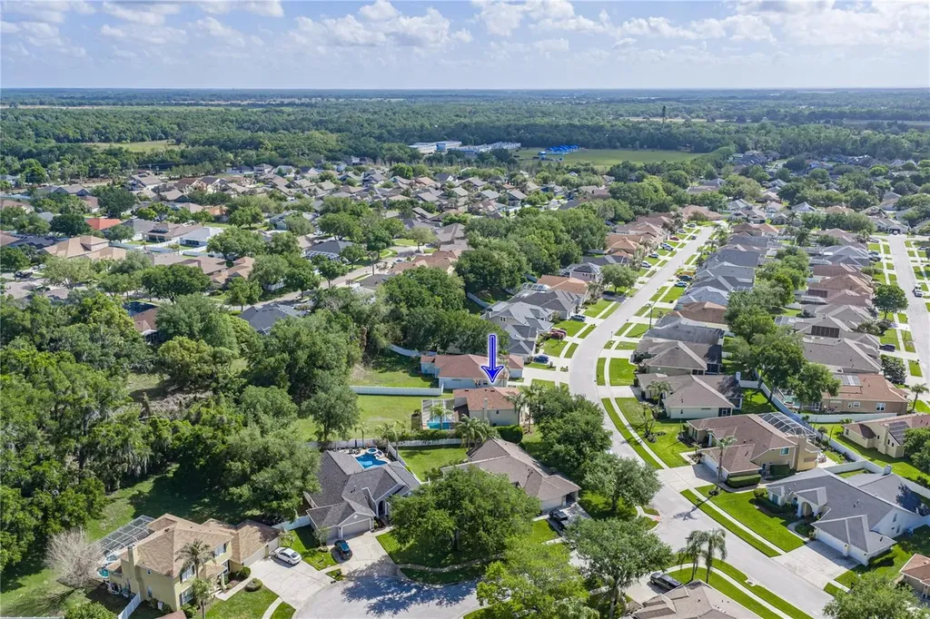 5104 Whispering Leaf Trail Valrico FL 33596
