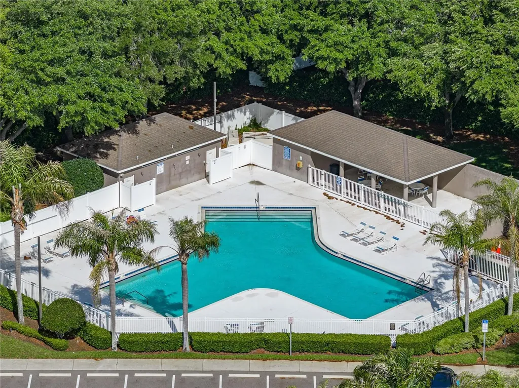 5104 Whispering Leaf Trail Valrico FL 33596
