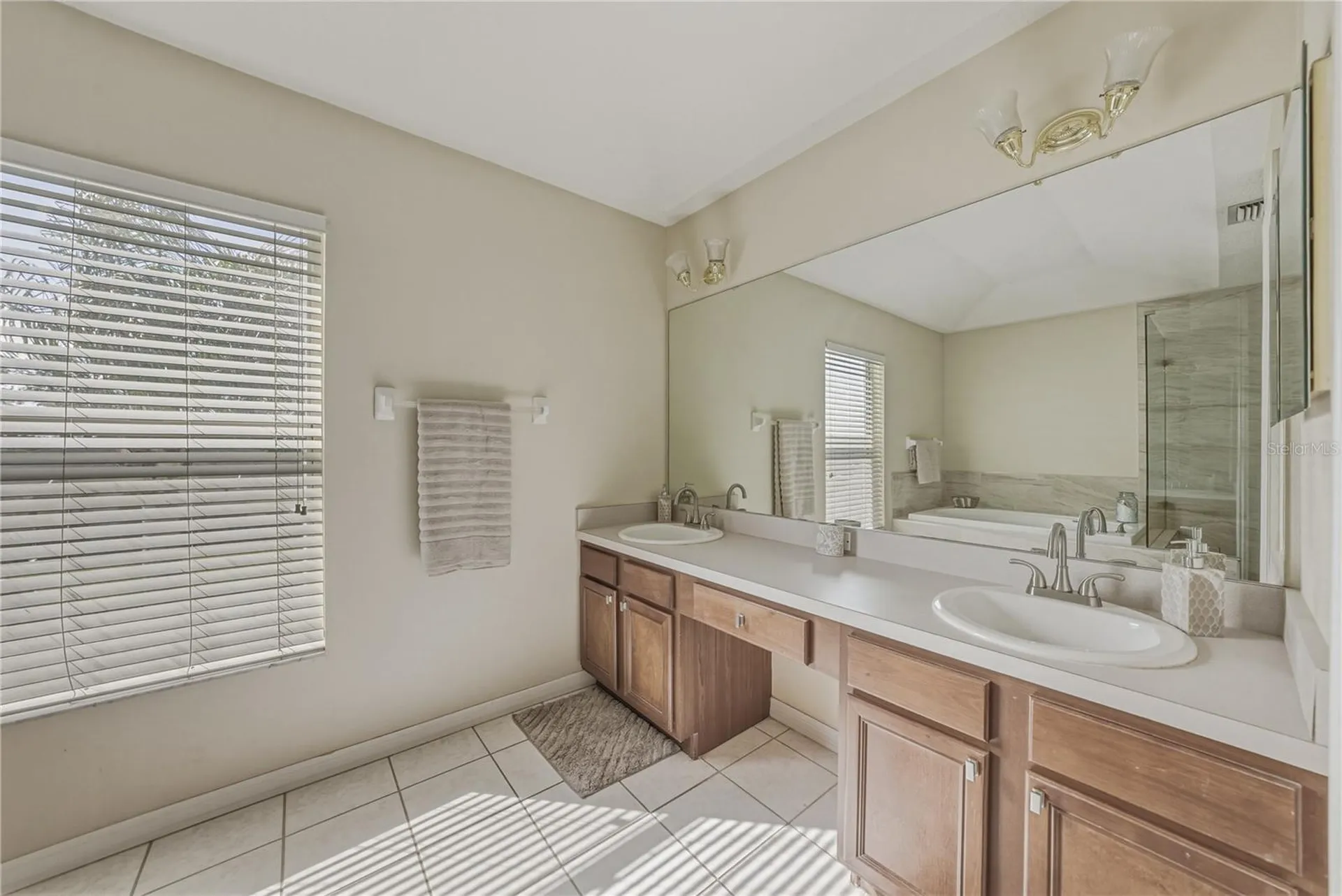5104 Whispering Leaf Trail Valrico FL 33596