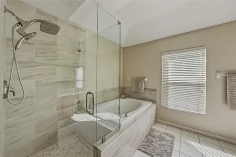 5104 Whispering Leaf Trail Valrico FL 33596